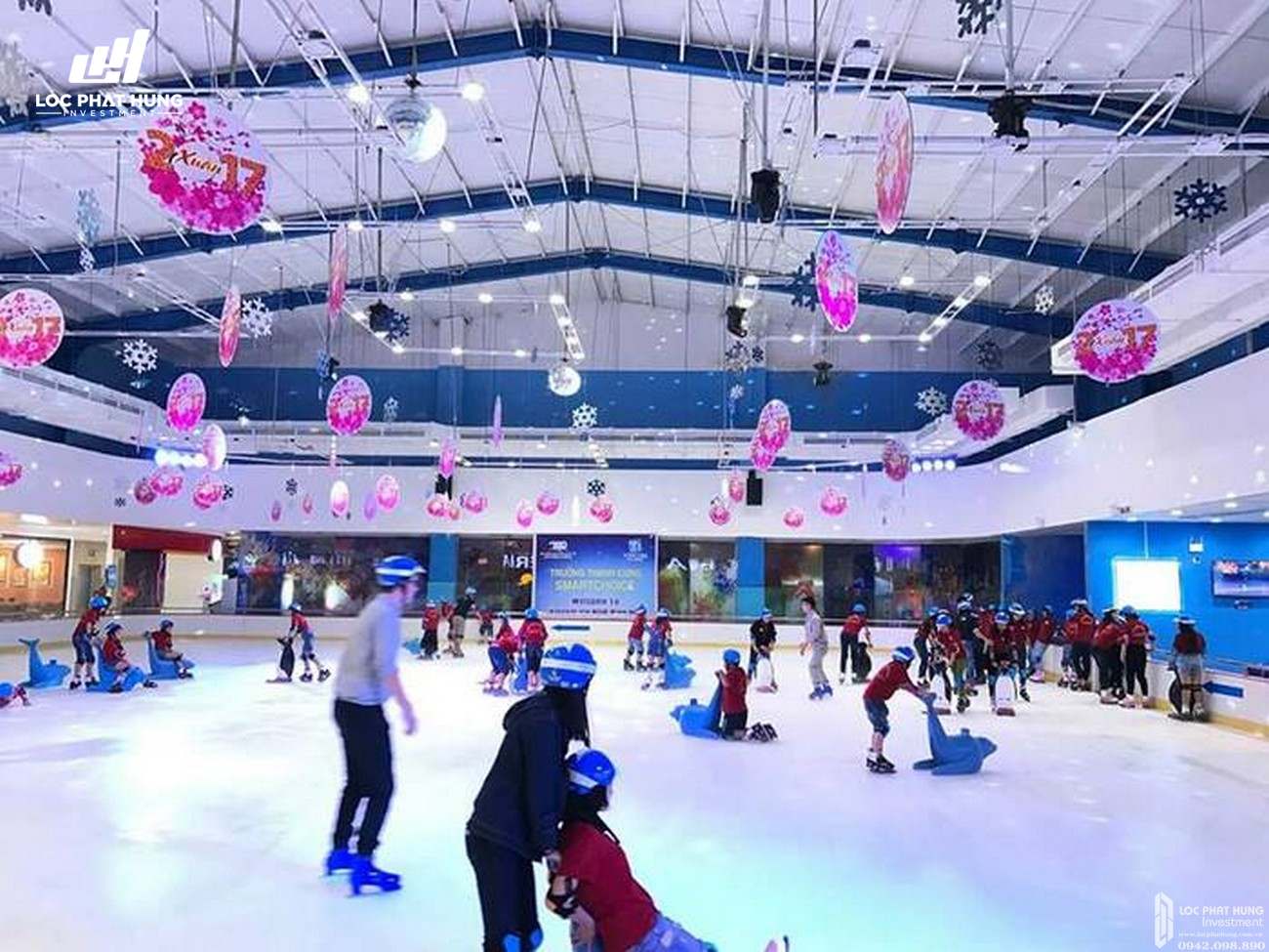 Đầu tư sân trượt băng lớn tại Sunshine Diamond River quận 7