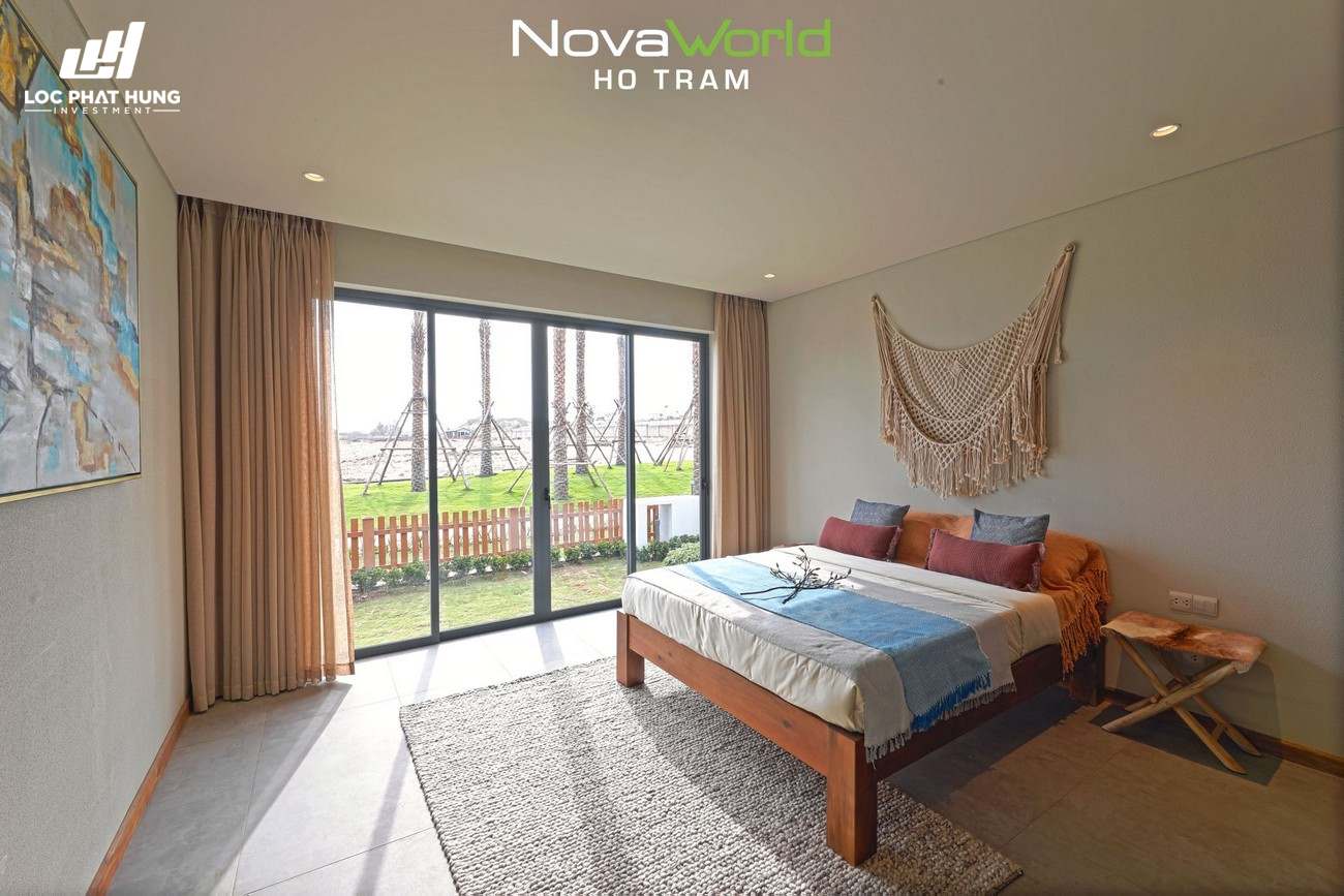 Phòng ngủ đón ánh sáng tự nhiên Novaworld Hồ Tràm Bình Châu nhà phát triển Novaland