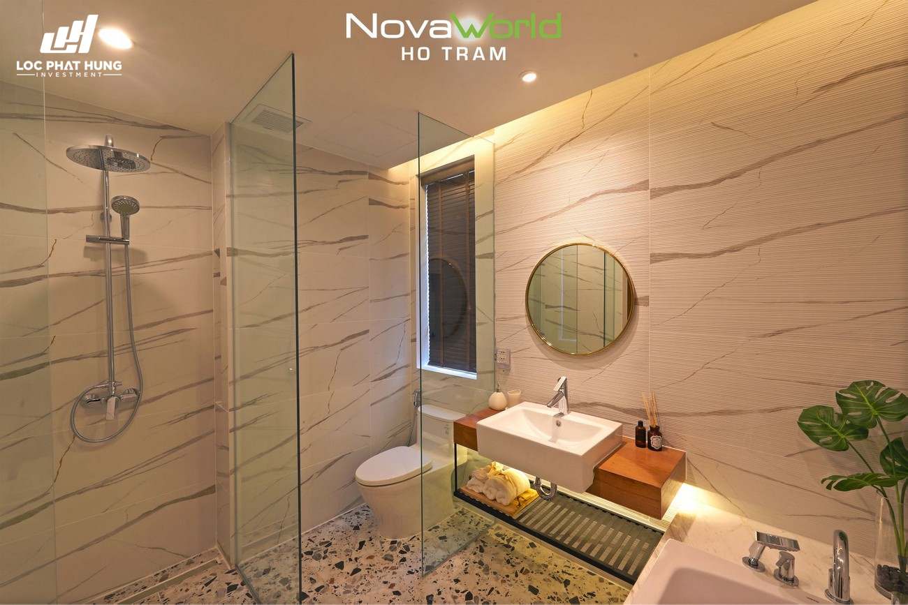 Phòng tắm nhà mẫu dự án nhà phố Novaworld Hồ Tràm Bình Châu nhà phát triển Novaland