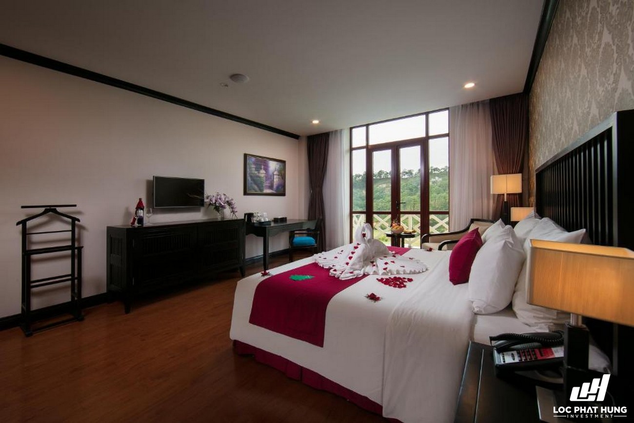 Hạng phòng deluxe Resort Swiss Belresort Tuyền Lâm Dalat Phường 3 Đường 19 Hoa Hồng