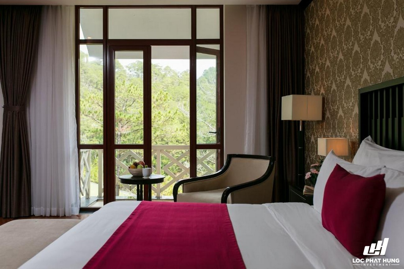 Hạng phòng king suite Resort Swiss Belresort Tuyền Lâm Dalat Phường 3 Đường 19 Hoa Hồng