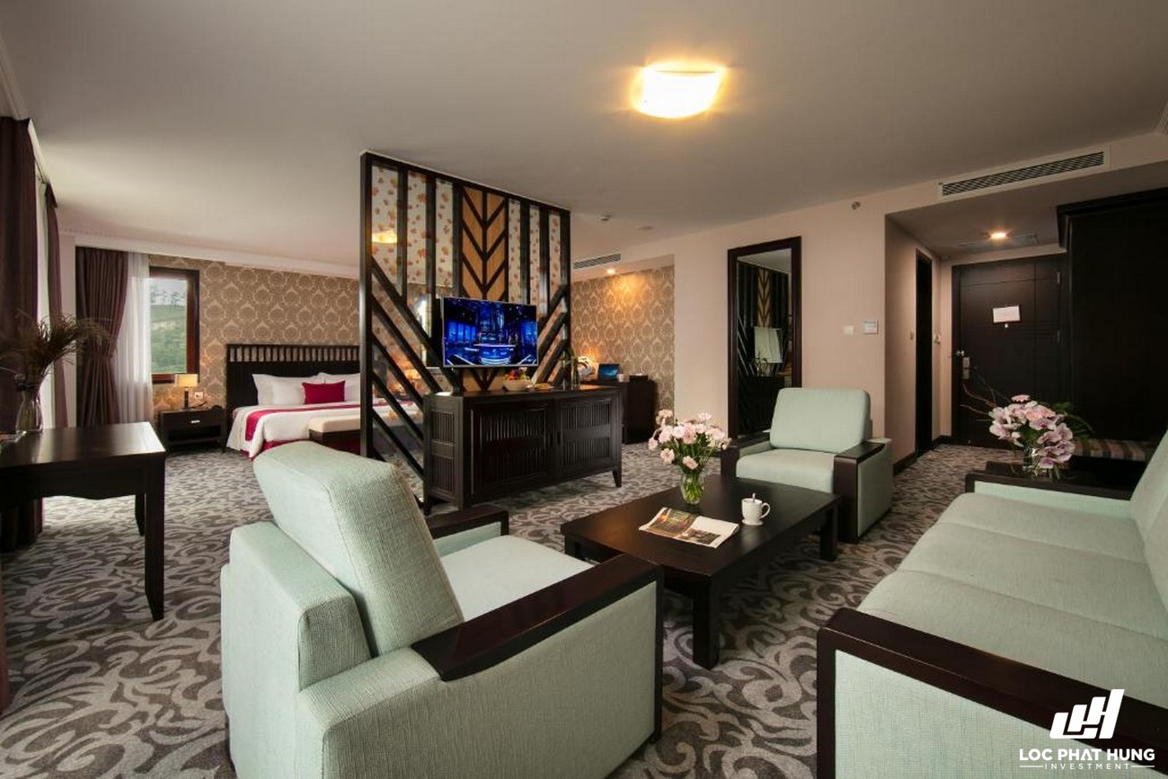 Hạng phòng royal suite Resort Swiss Belresort Tuyền Lâm Dalat Phường 3 Đường 19 Hoa Hồng