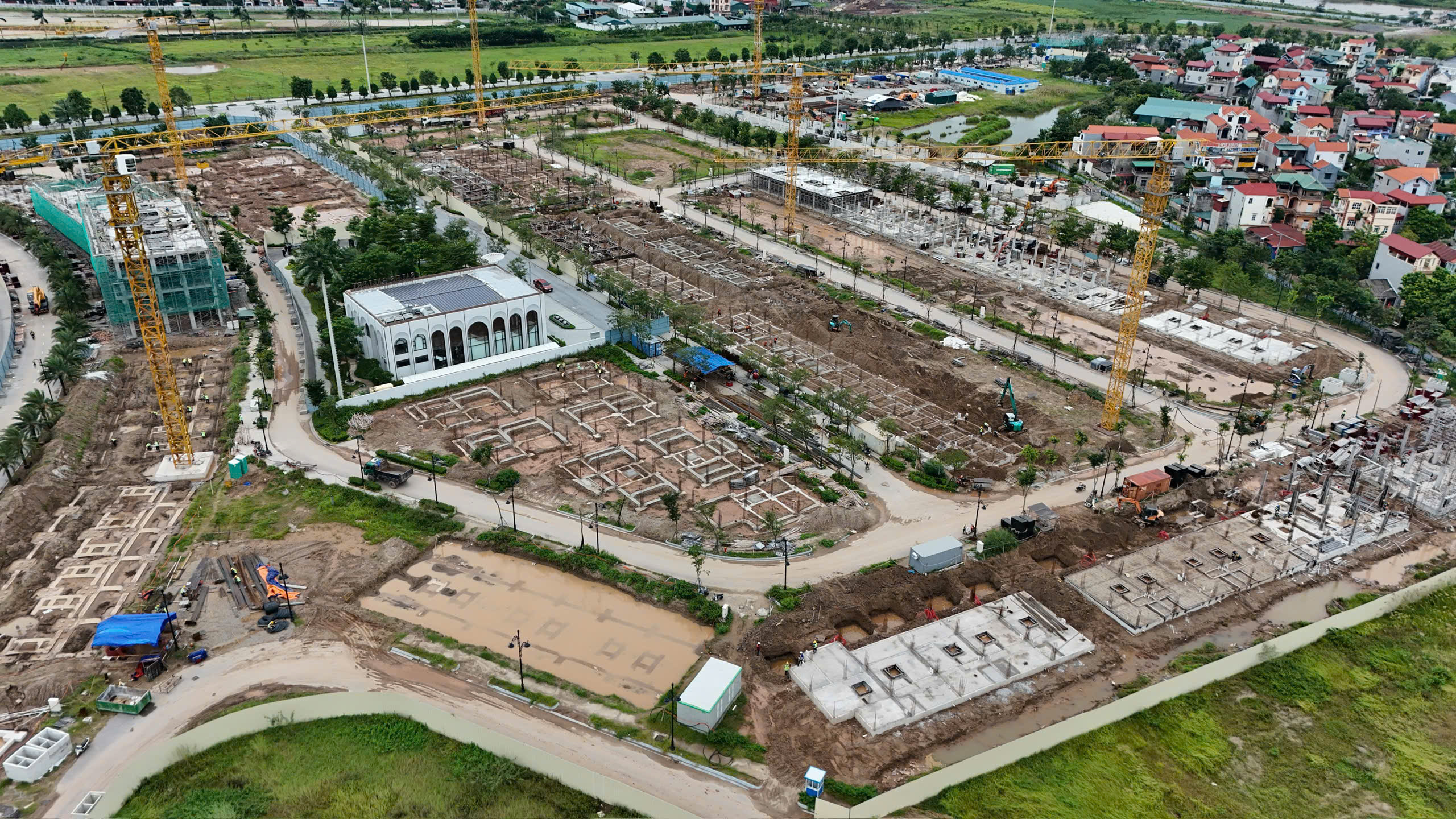 Tiến Độ Xây Dựng Hồng Hạc City 12/2025