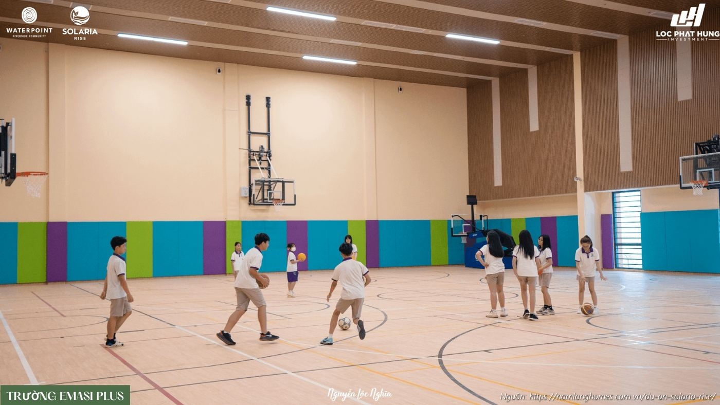 Hoat Dong The Thao Truong Emasi Plus Waterpoin