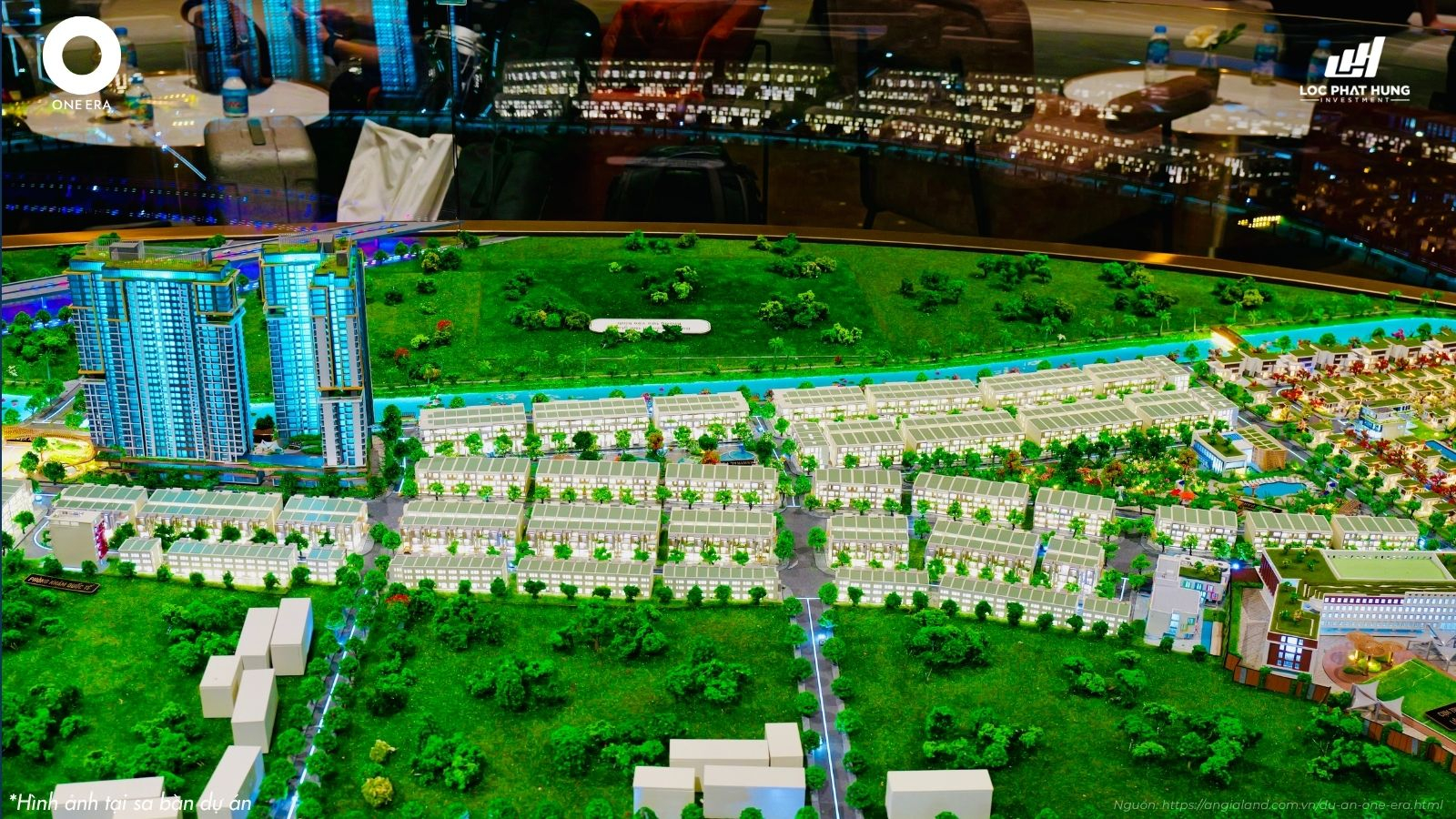 Hình ảnh sa bàn đại đô thị One Era tại Sales Gallery