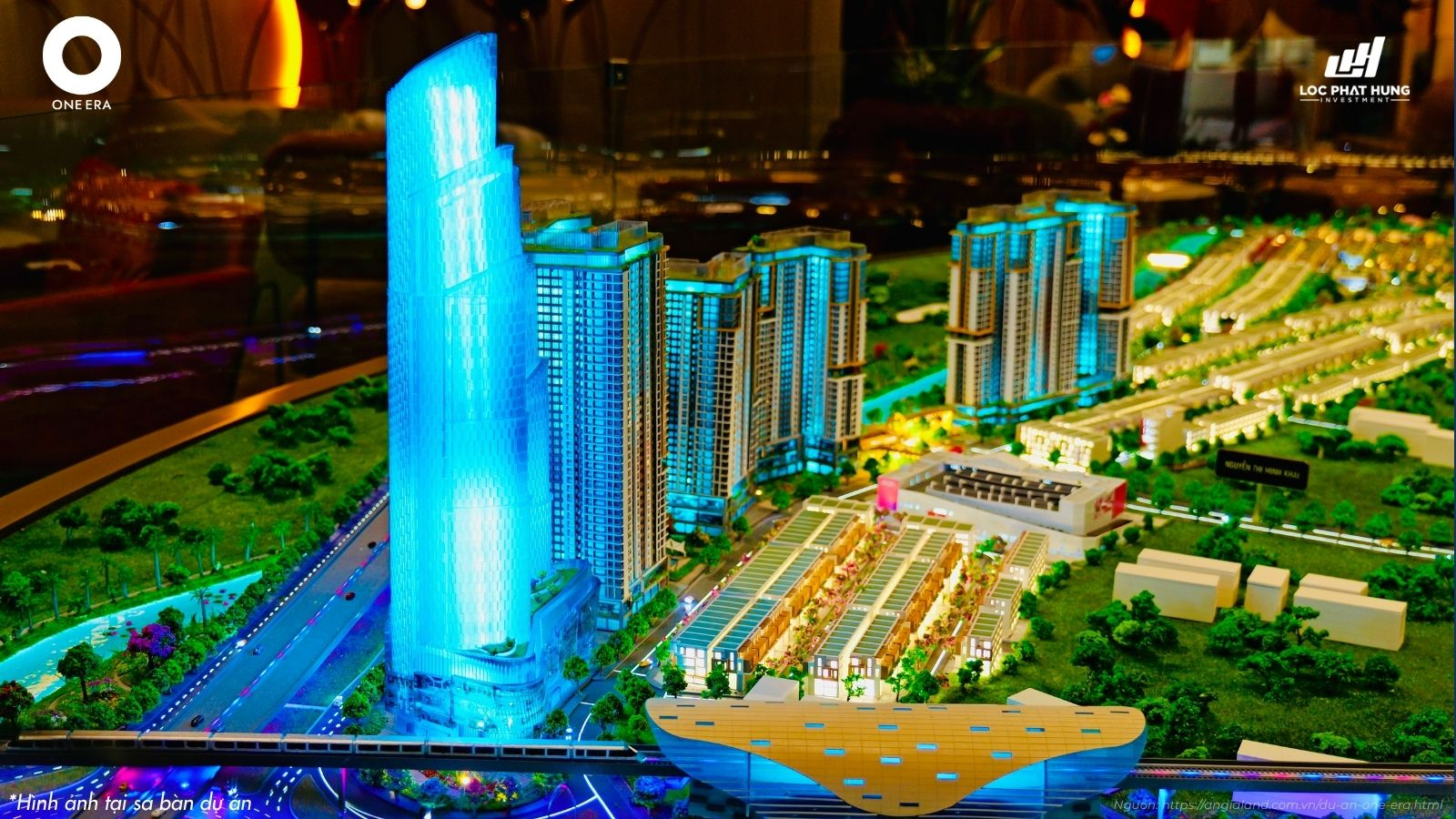 Hình ảnh sa bàn đại đô thị One Era tại Sales Gallery