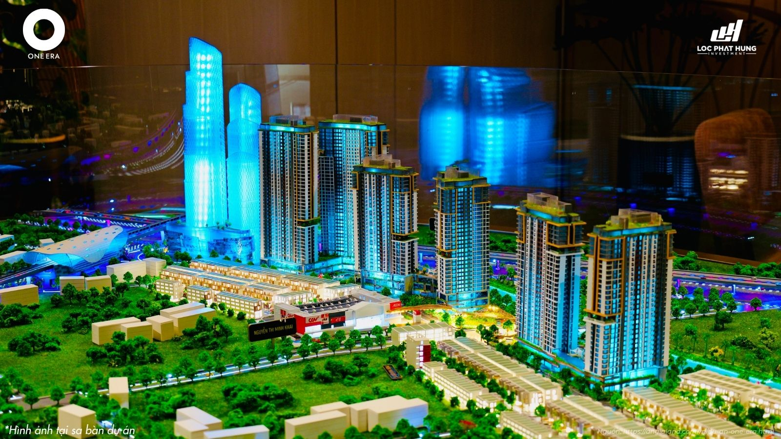 Hình ảnh sa bàn đại đô thị One Era tại Sales Gallery