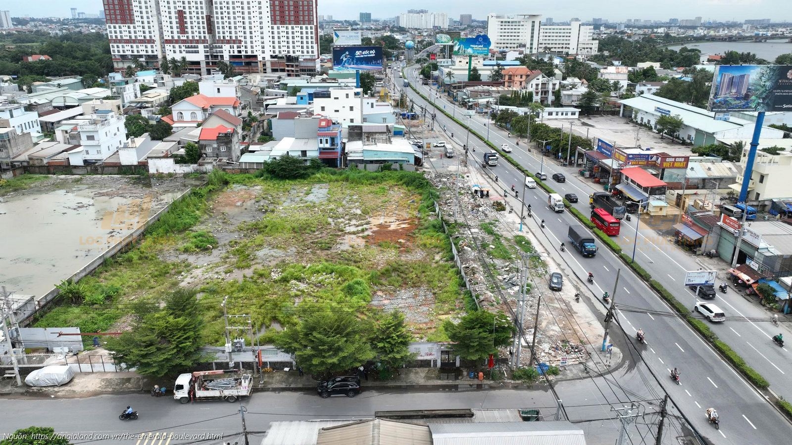 Tiến độ xây dựng dự án căn hộ chung cư The Emerald Boulevard Tháng 09/2025