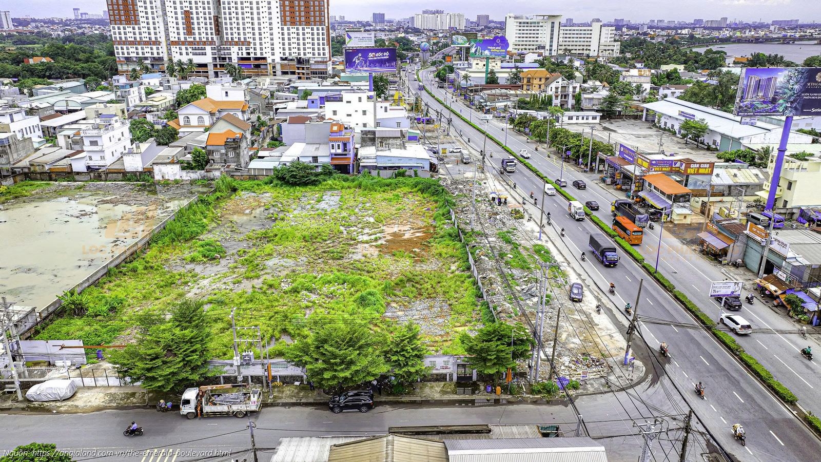 Tiến độ xây dựng dự án căn hộ chung cư The Emerald Boulevard Tháng 09/2025