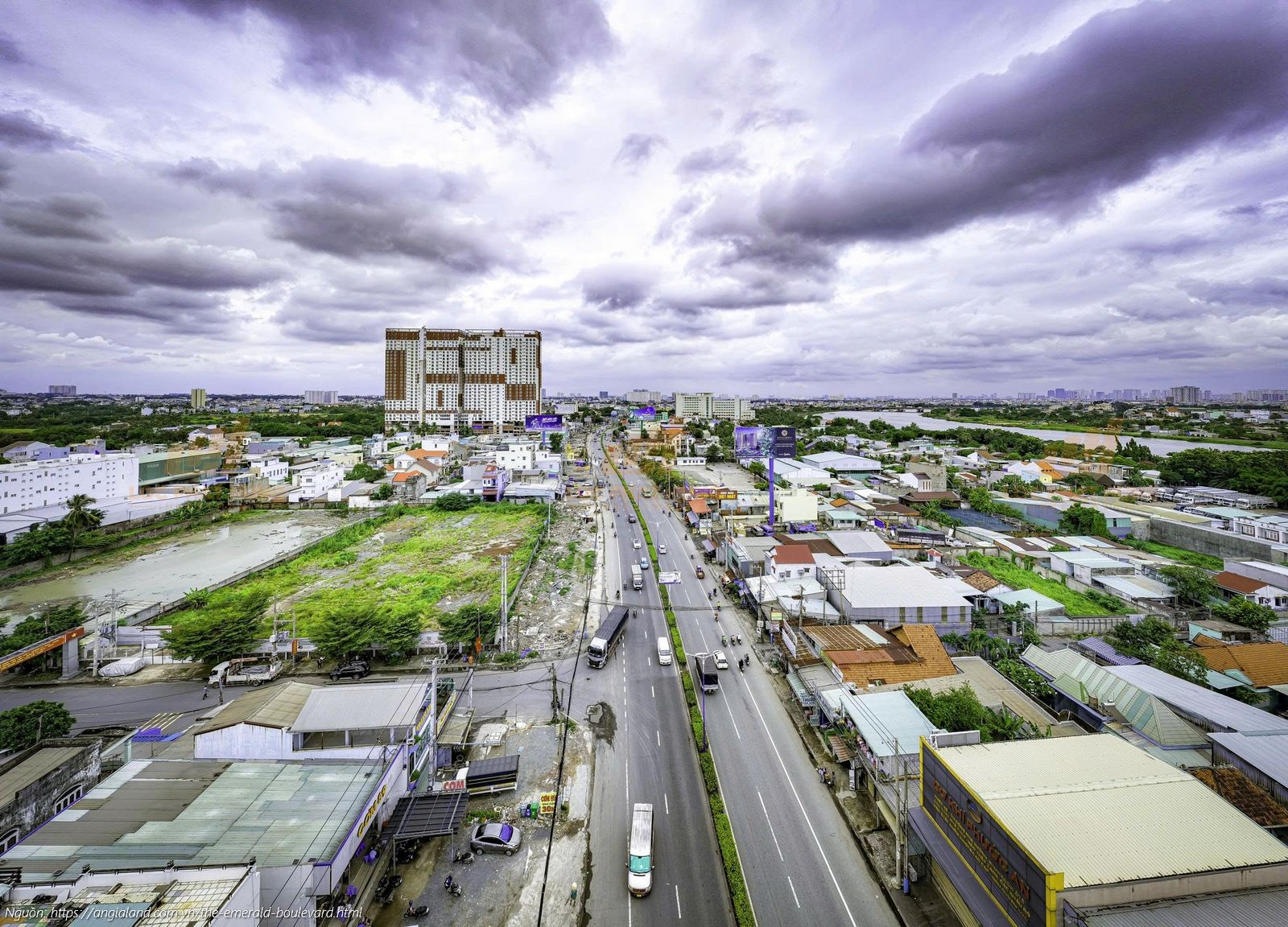 Tiến độ xây dựng dự án căn hộ chung cư The Emerald Boulevard Tháng 09/2025