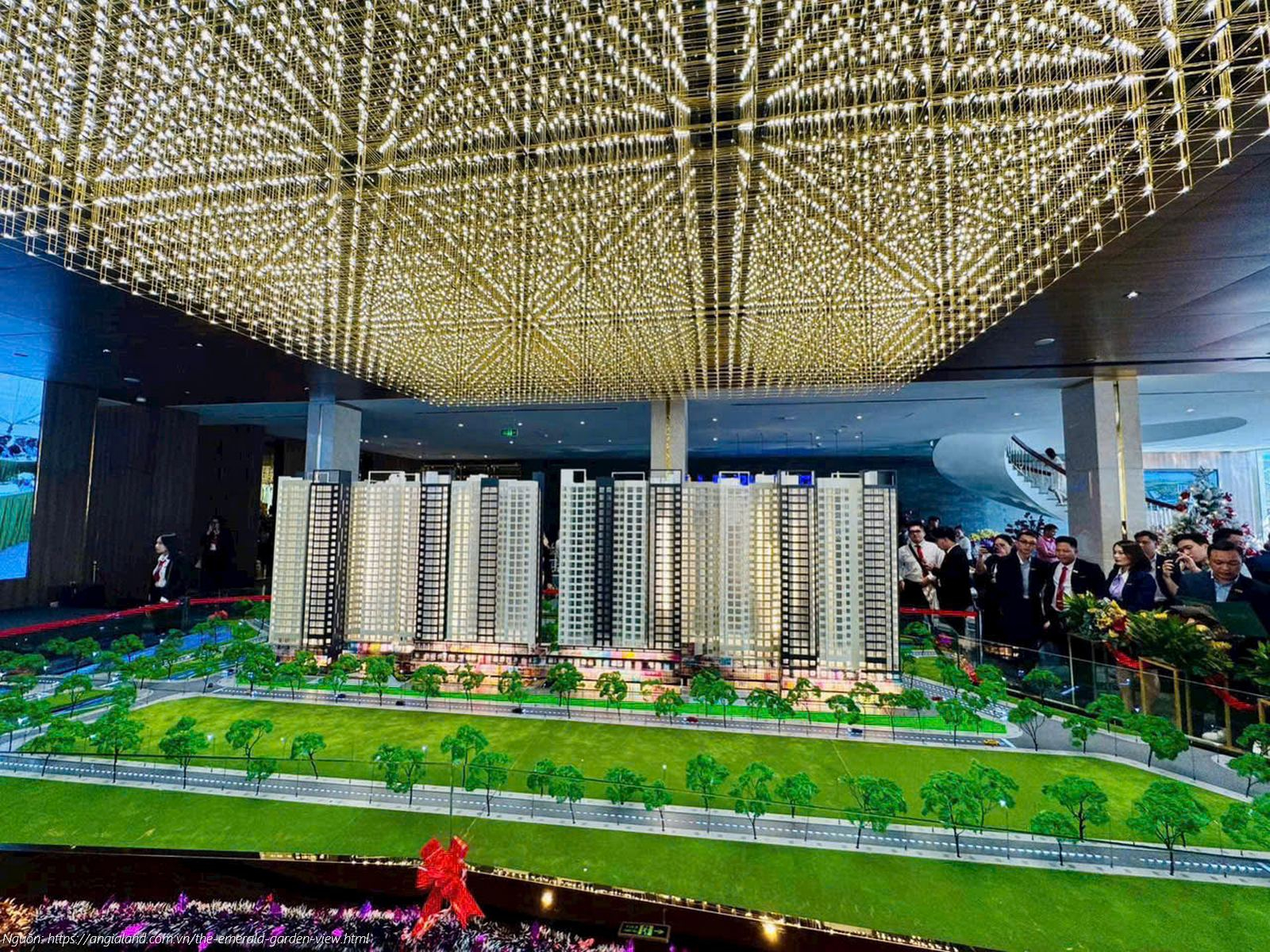 Hình ảnh sa bàn thực tế dự án căn hộ The Emerald Garden View tại Sales Gallery