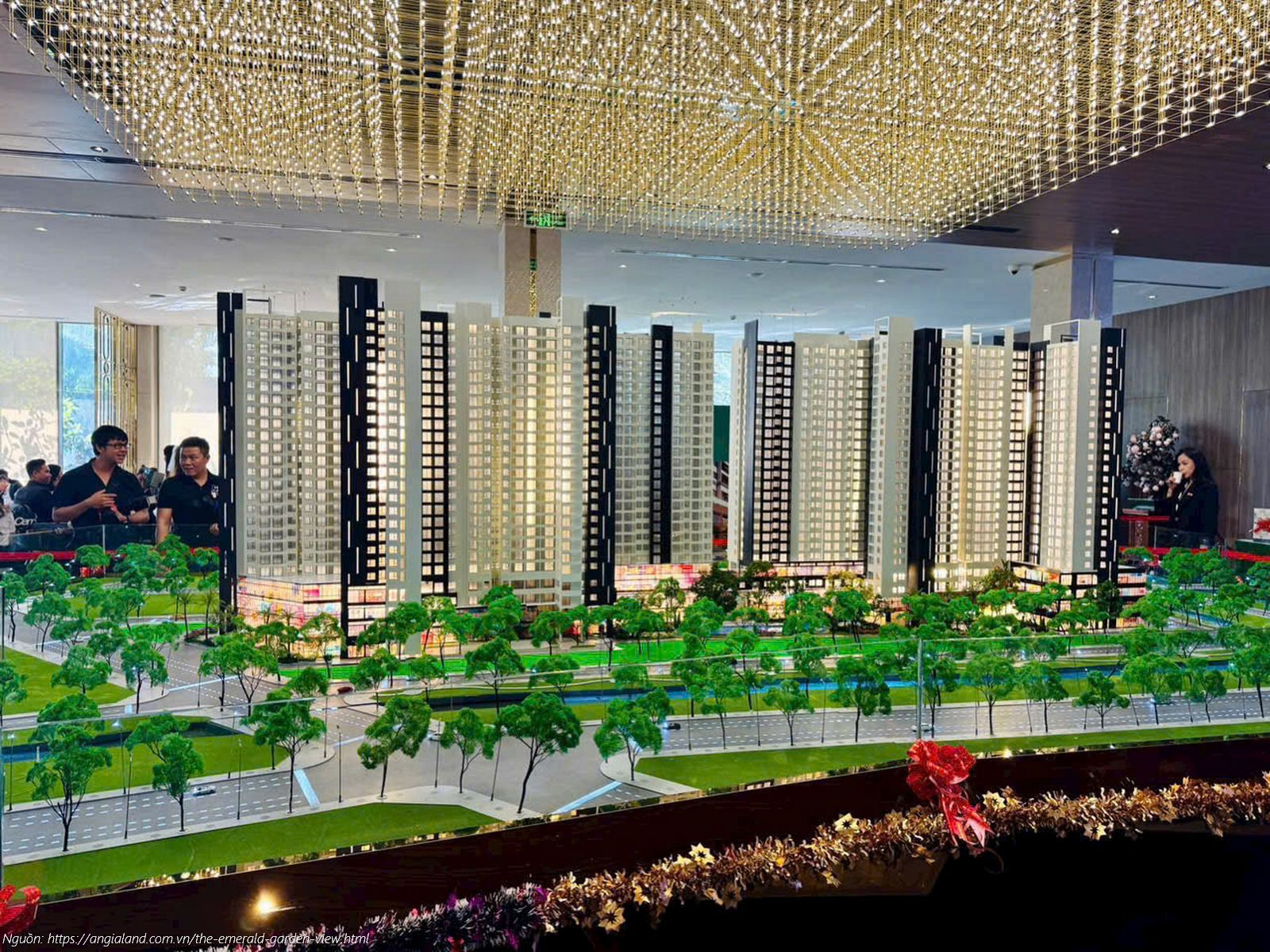 Hình ảnh sa bàn thực tế dự án căn hộ The Emerald Garden View tại Sales Gallery