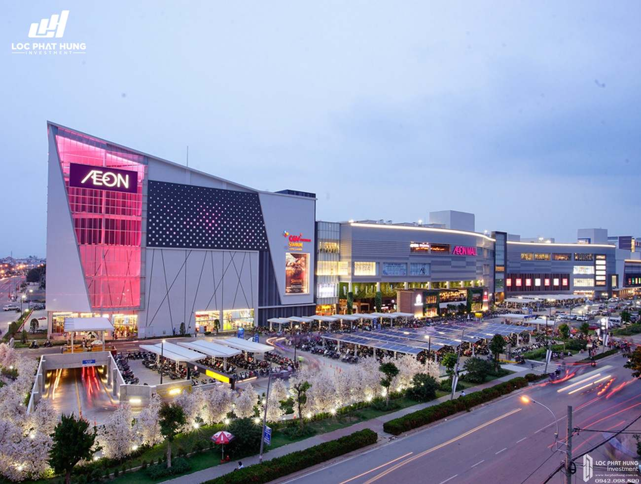 Đại siêu thị Aeon Mall Bình Dương chỉ cách căn hộ The Emerald Garden View 5 phút di chuyển 