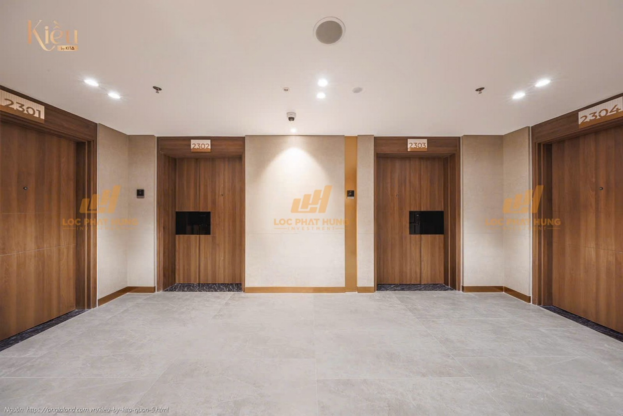 Ảnh thực tế sảnh thang máy riêng tư, an ninh tại tầng 23, dự án Kiều By Kita Quận 5