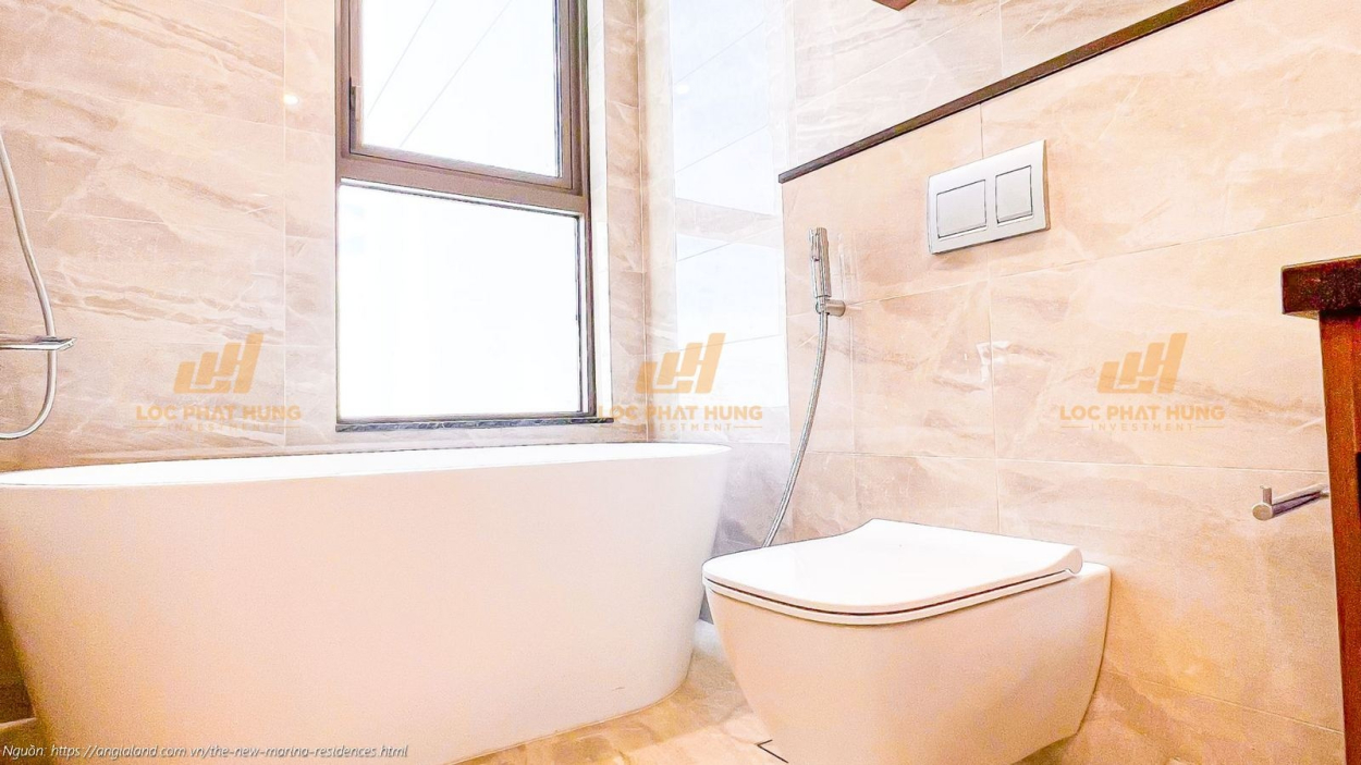 Vlasta Premier Nhà mẫu phòng WC được bàn giao thiết bị cao cấp tại căn hộ 1PN 55m² Vlasta Premier