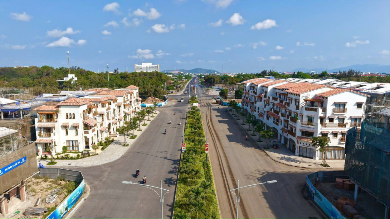 Tiến độ san lấp mặt bằng phân khu thấp tầng